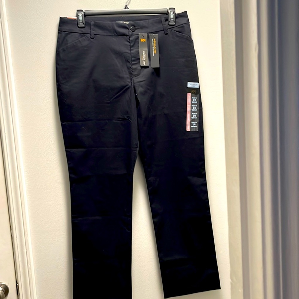 NWT Lee dress pants. Size 16